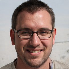 Headshot of Marcus Oyelaran